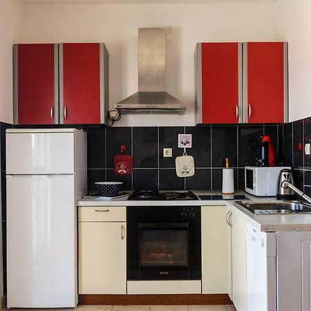 Great View Apartment Сутіван Екстер'єр фото